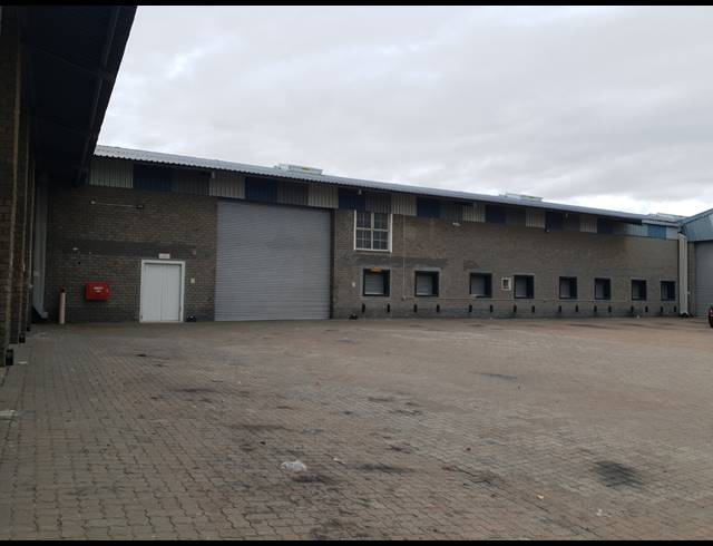 3,260M² WAREHOUSE TO LET IN KILLARNEY GARDENS